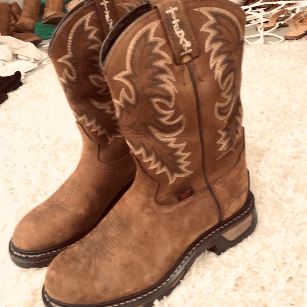 Men’s Tony Lama slide on boots size 9D NEVER WORN